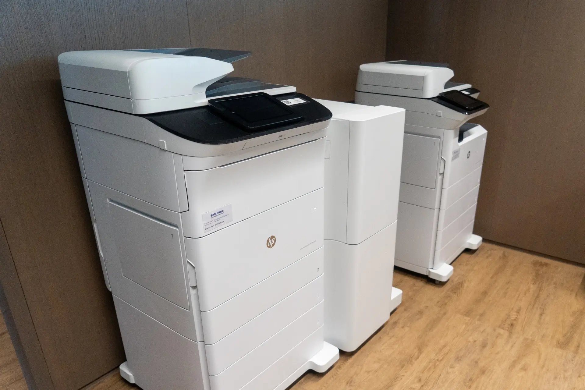 HP-A3-multifunctional-printers-met-finisher