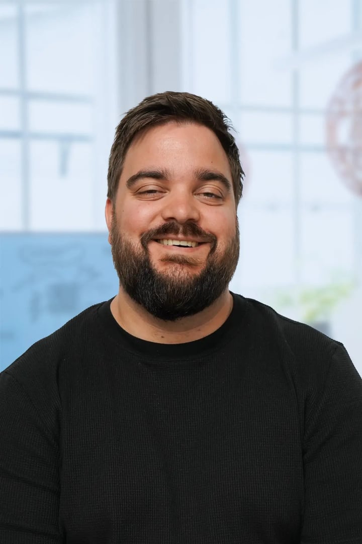 Personeelsfoto Marc lachend